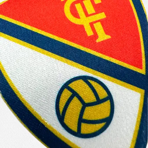 Emblema textil Transfers textiles Transfert TEXTILE fabricant d’écussons escudos de ropa patch thermocollant