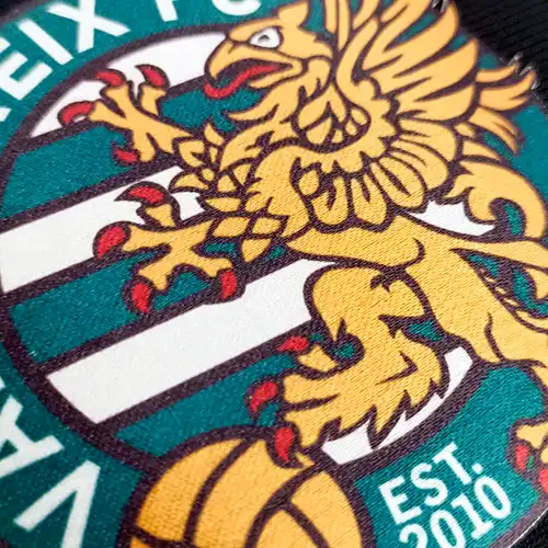 Emblemas textiles Transfers textiles futbol sublimated patches Emblema textil Transfers para ropa deportiva